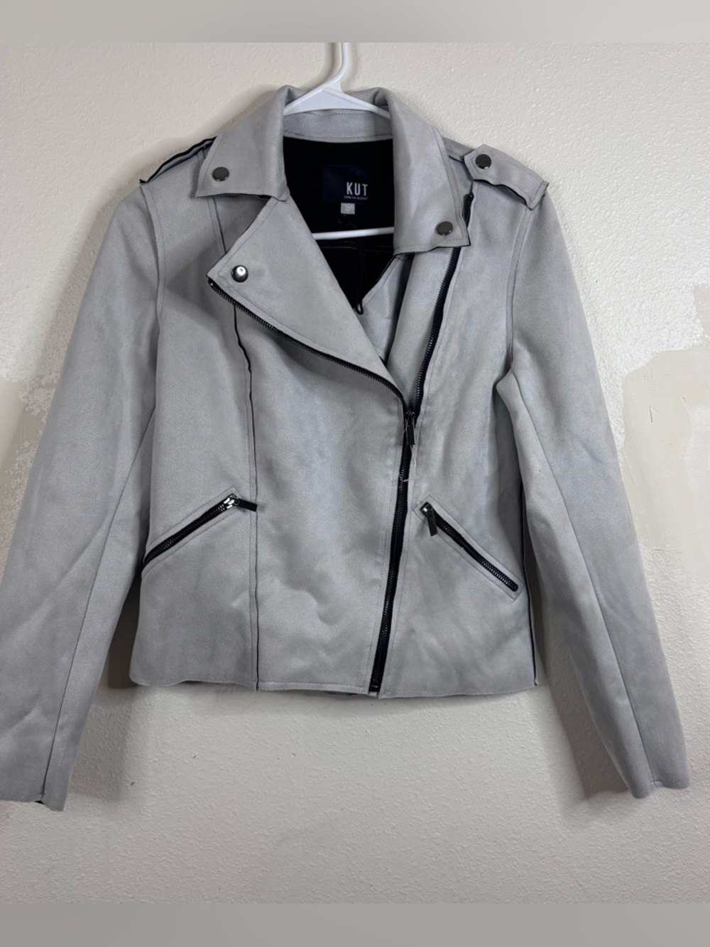 Kut From The Kloth Light Gray Faux Suede Jacket Sz XS Asymmetrical Edgy Snaps